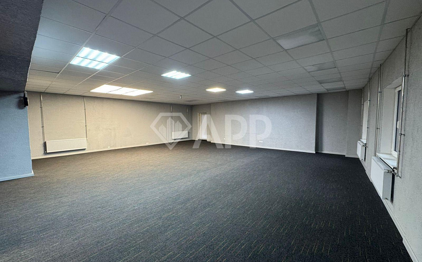 Офис со свободной планировкой рядом с метро, 205 кв.м. фото