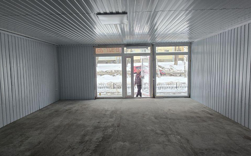 Сдам торговое помещение на 1 линии фото