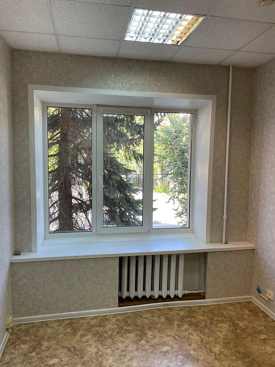 Сдам офисное помещение, 11,4 м² фото