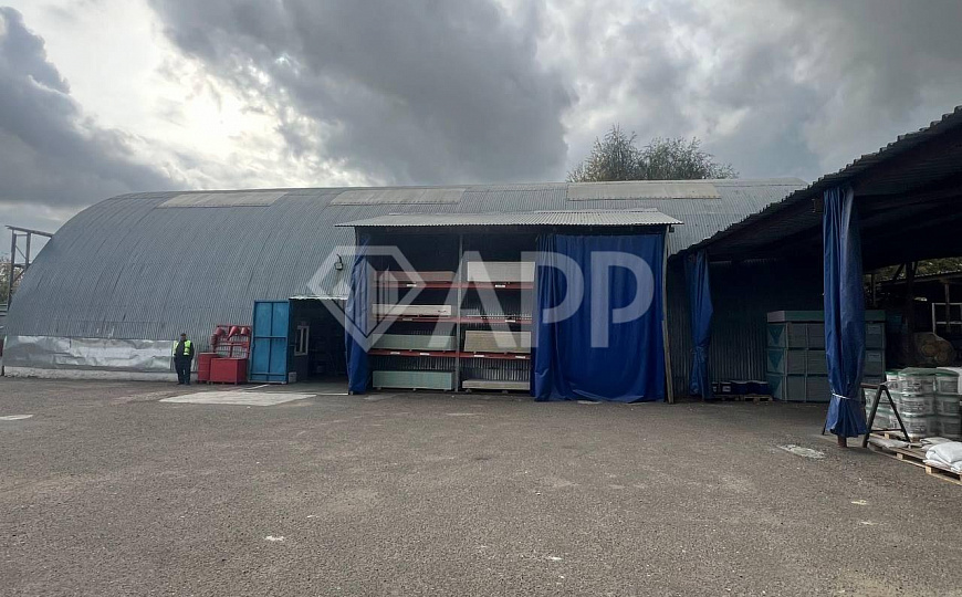 Продаю площадку со складами, земельный участок 3830м² с собственной ж/д веткой фото
