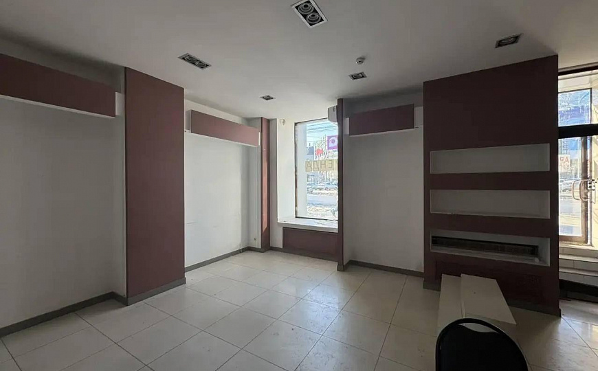 Торговое помещение на большом Траффике фото