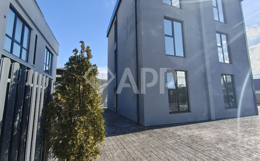 Аренда от 100 м² под Медцентр/Банк фото