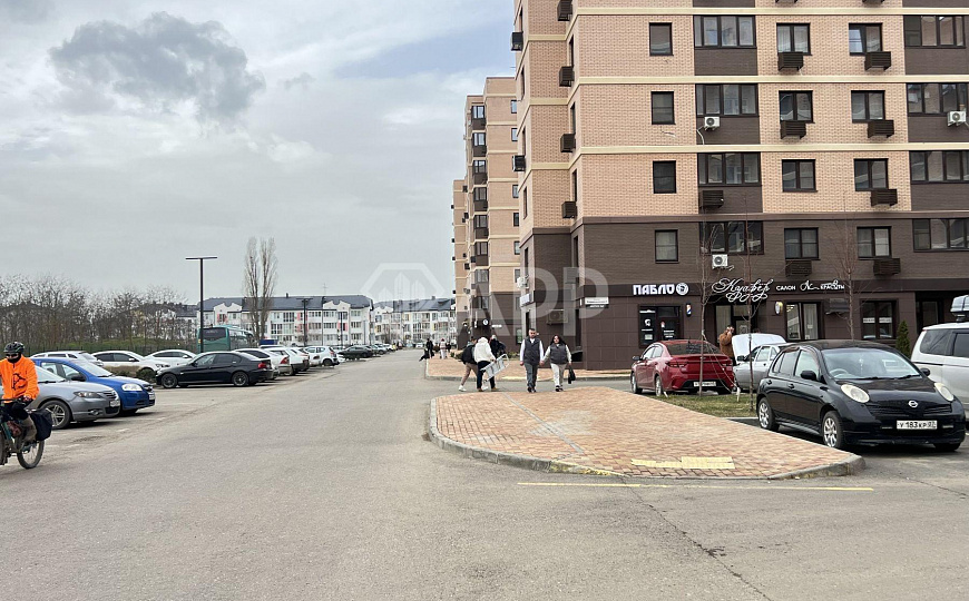 Сдаю торговое помещение, 43,5 м² с ремонтом  фото