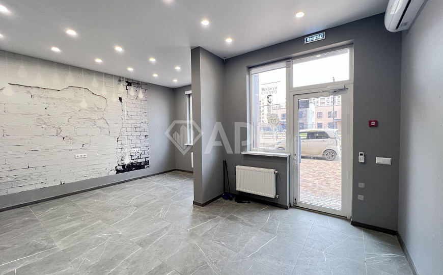 Сдаю торговое помещение, 43,5 м² с ремонтом  фото