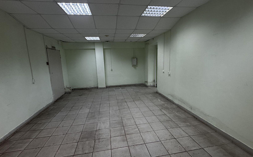 Помещение свободного назначения 560 кв.м. фото