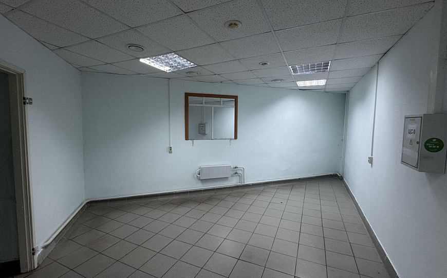 Помещение свободного назначения 560 кв.м. фото