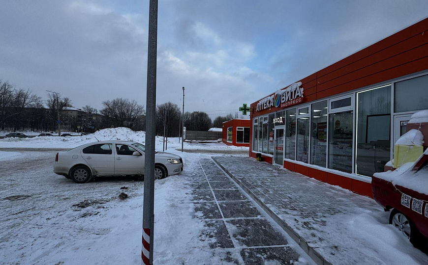 Торговое помещение 216 м² фото