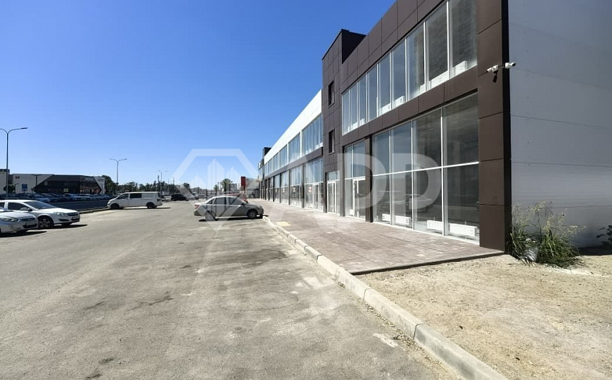 Сдаю 1 линия с высоким трафиком, 480 м² фото
