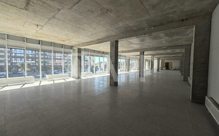 Сдаю 1 линия с высоким трафиком, 480 м² фото