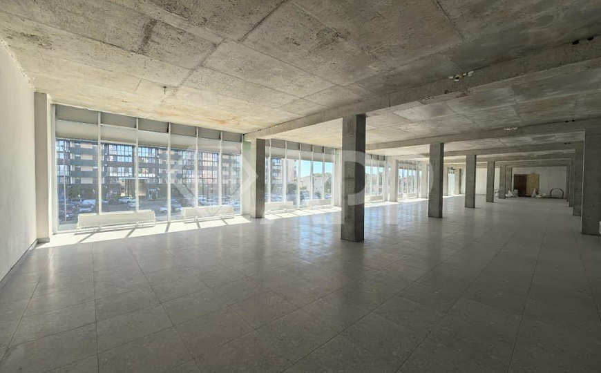 Сдаю 1 линия с высоким трафиком, 480 м² фото
