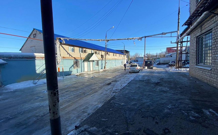 Тёплый ,большой склад ,566 кВм,в черте города фото