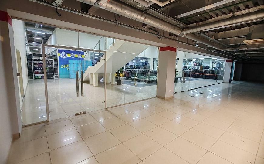 Сдам  300 м² в ТЦ КУБ фото
