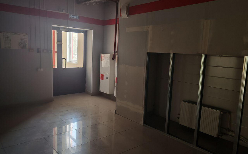 Сдам  300 м² в ТЦ КУБ фото