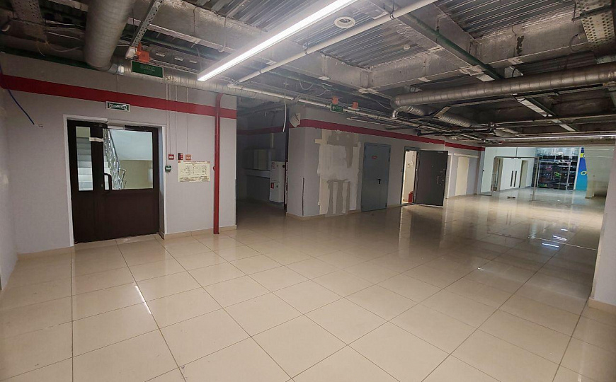 Сдам  300 м² в ТЦ КУБ фото