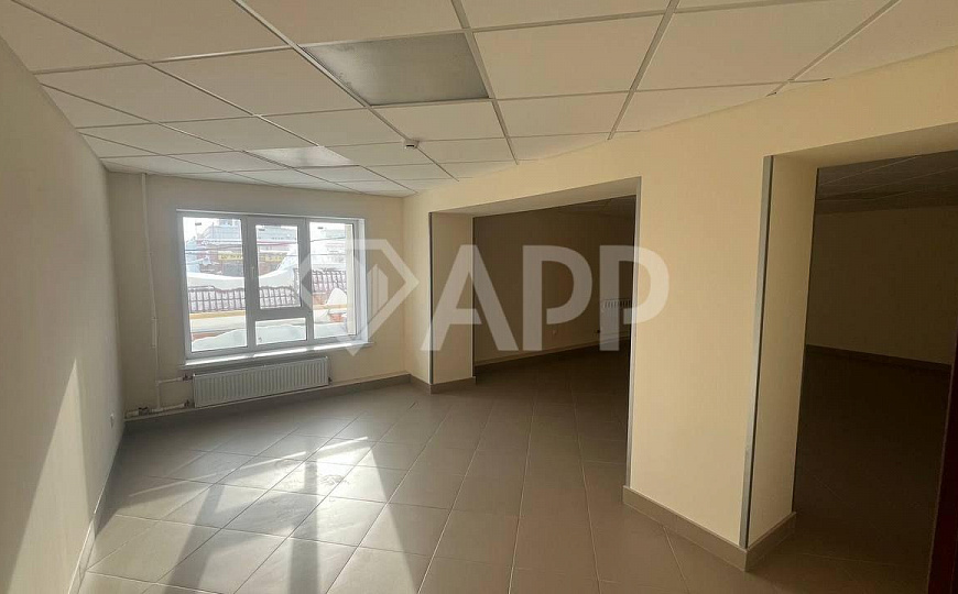 Офисы от 18 до 560м² на 1 линии с парковкой фото