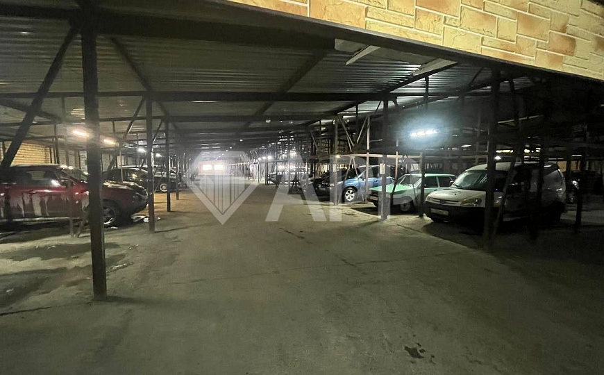 Офисы от 18 до 560м² на 1 линии с парковкой фото