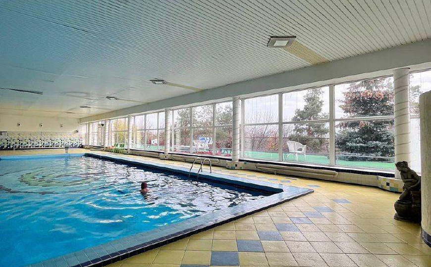 Действующий санаторно-курортный комплекс для взрослых и детей. фото