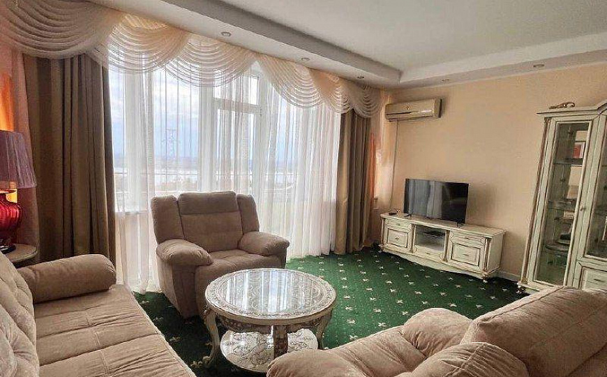 Действующий санаторно-курортный комплекс для взрослых и детей. фото