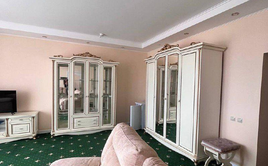 Действующий санаторно-курортный комплекс для взрослых и детей. фото