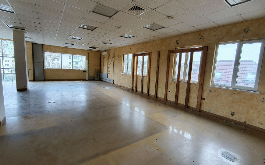 Сдам здание на Ставропольской возле Солнечного острова, 1 192 м² фото