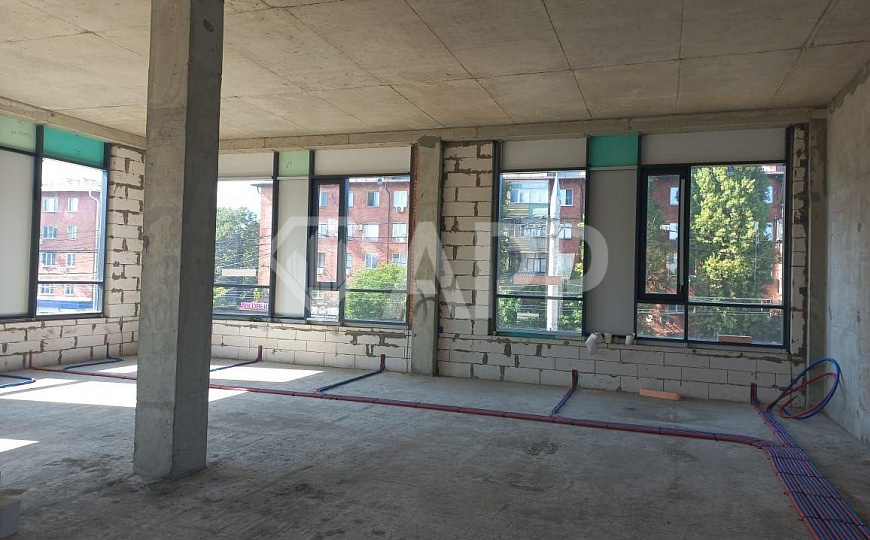 Сдаю отдельно стоящее здание, 1 350 м² фото