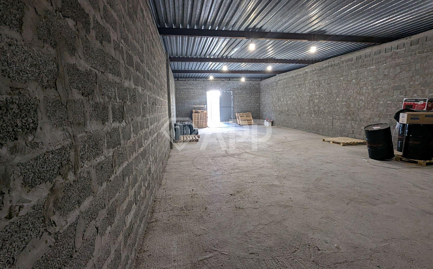 Сдаю склад от 150 м² в промзоне Кирилловская фото