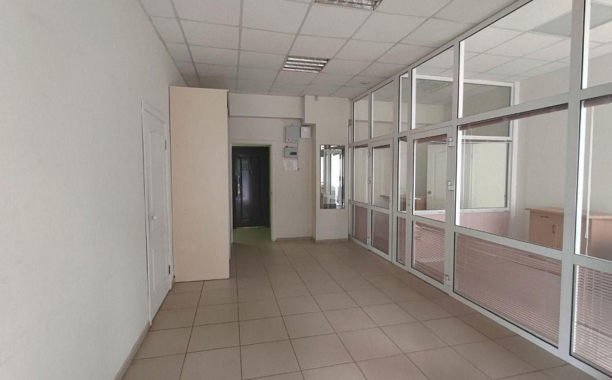 Продается офисное помещение фото