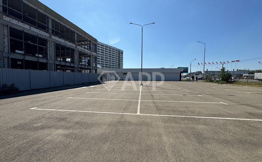 Сдаю торговый центр, 1 500 м² фото