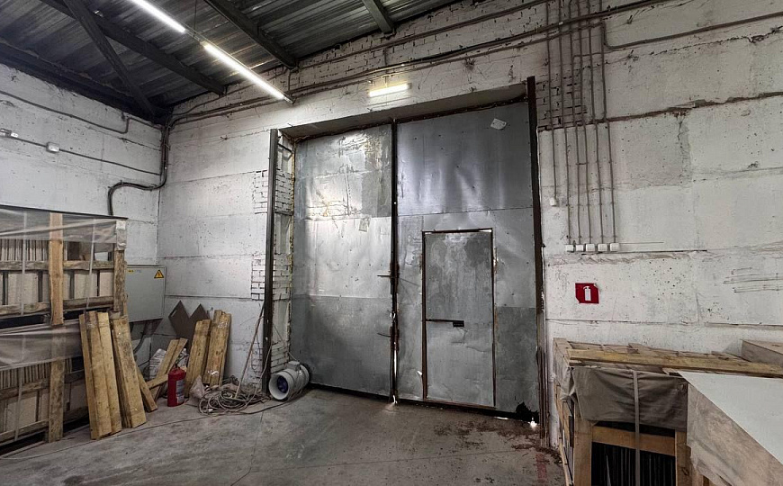 Продам отдельно стоящее здание, 2 090 м² фото