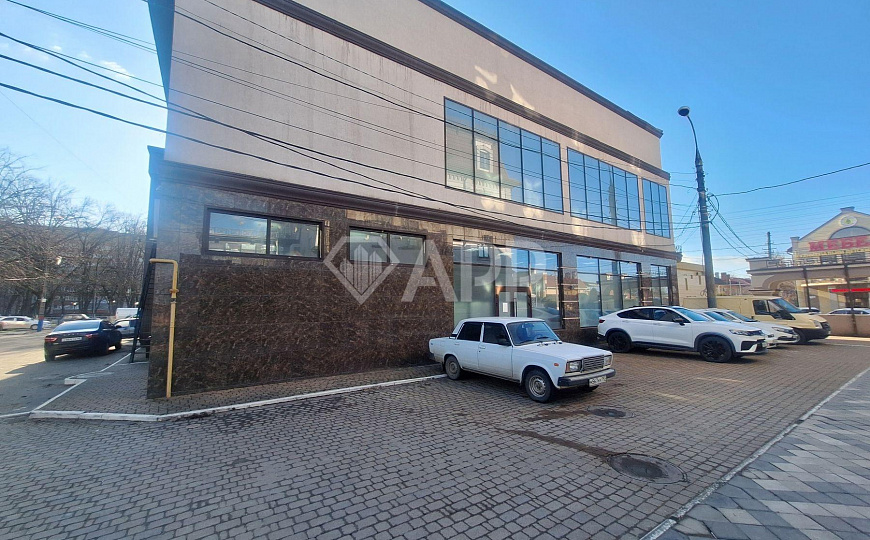 Продам  помещение свободного назначения общей площадью 1539 м² фото