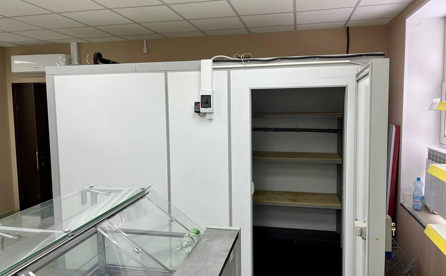 Торговое помещение 650 м2 фото