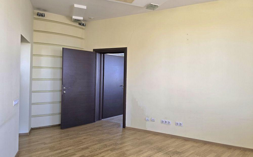 Офисное помещение в центре, 185 кв.м фото