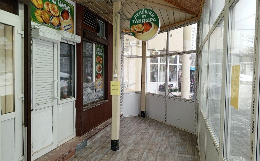 Помещение 20м² трафик у метро фото