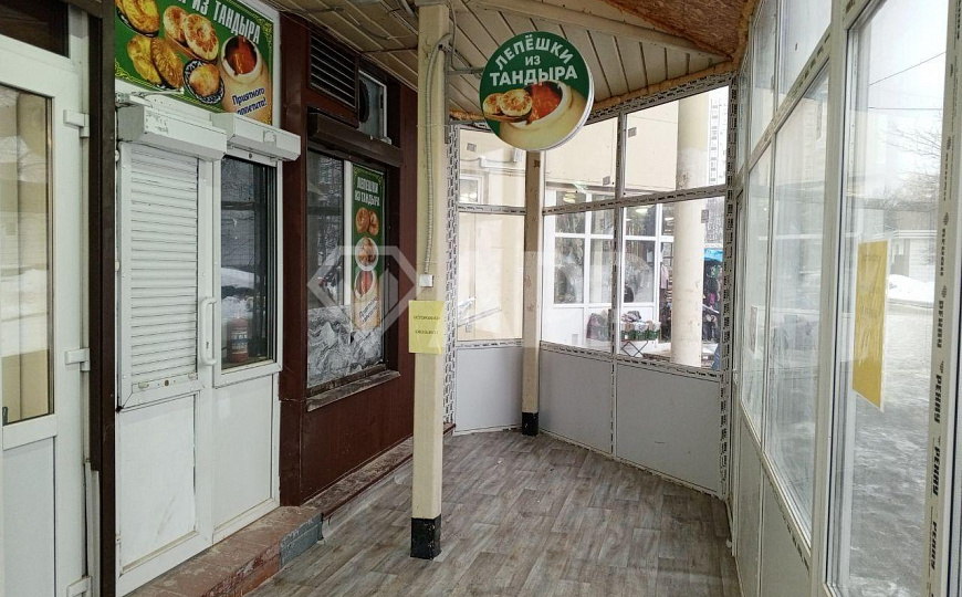 Помещение 20м² трафик у метро фото