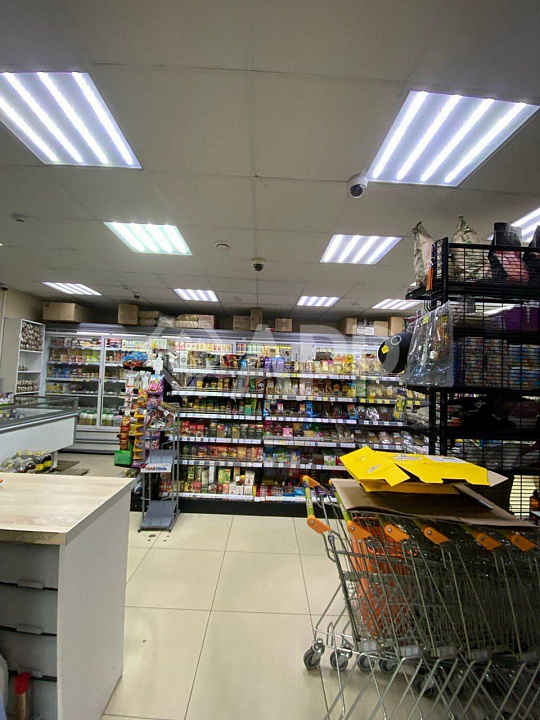 Помещение на 1 линии на въезде в ЖК фото