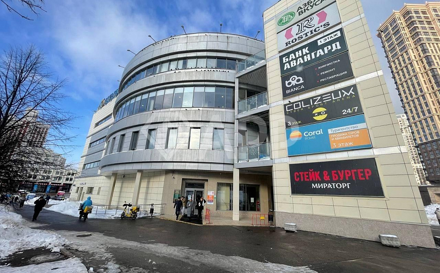 Сдам Торговое помещение фото