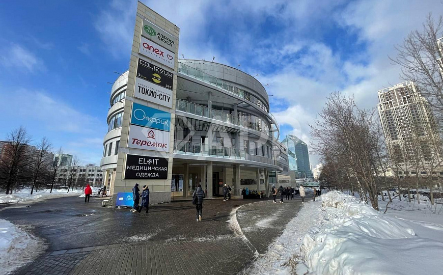 Сдам Торговое помещение фото