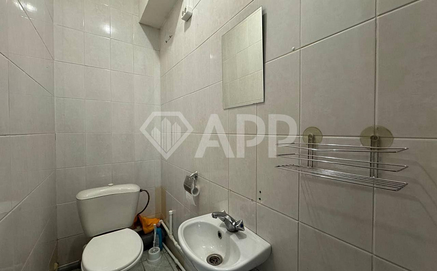 Офис в БЦ с водой и санузлом/Парковка, 68 м2 фото