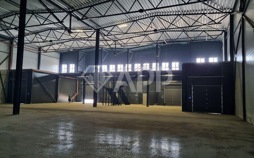 Аренда склада 736 м² фото