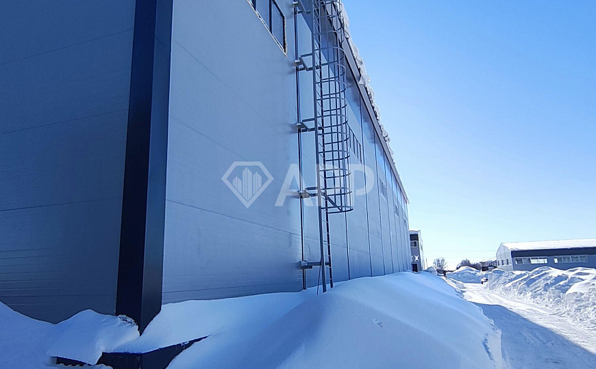 Сдаю 1473 м² с кран-балкой 5т.! фото