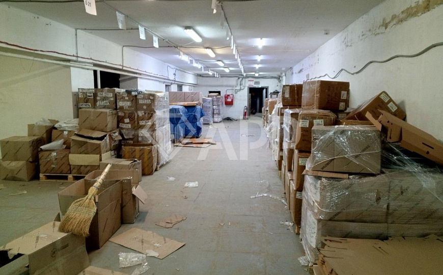 Склад в подвале 486м² фото