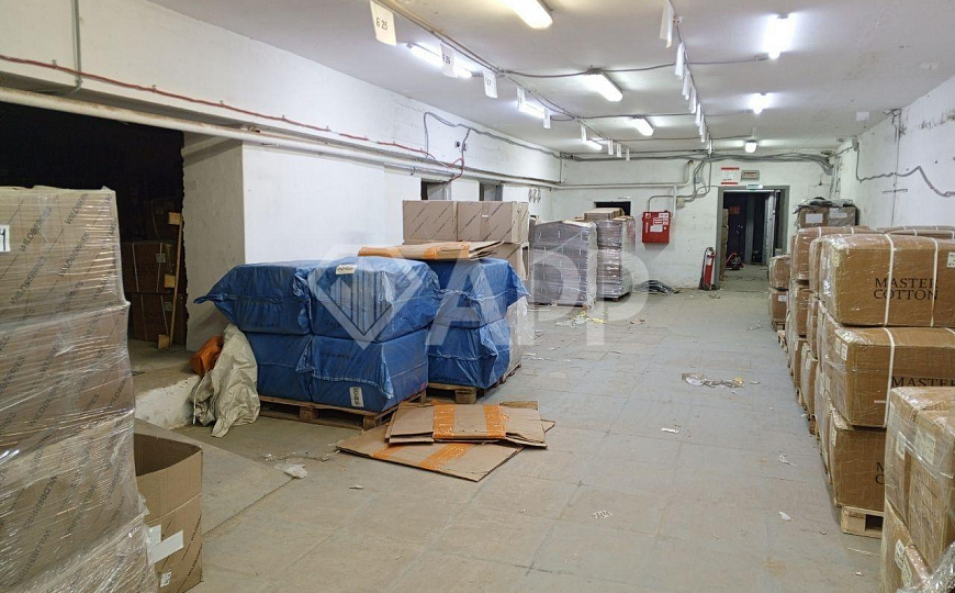 Склад в подвале 486м² фото