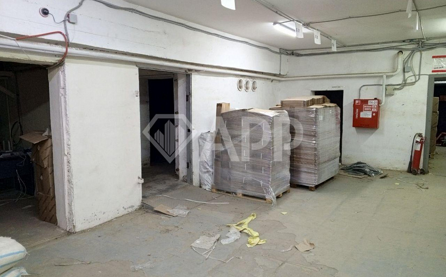 Склад в подвале 486м² фото