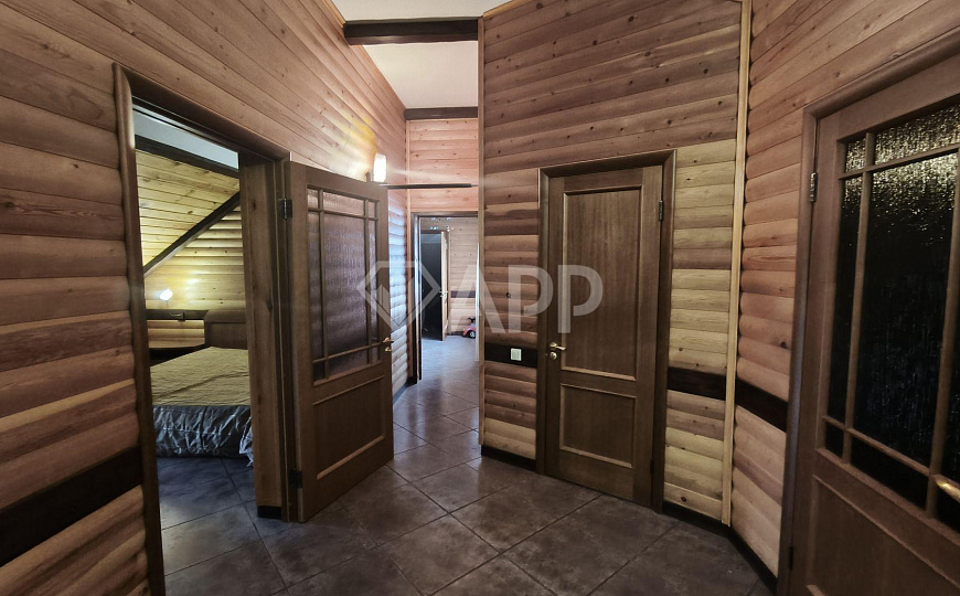 Продам отдельно стоящее здание с арендатором, 862 м² фото