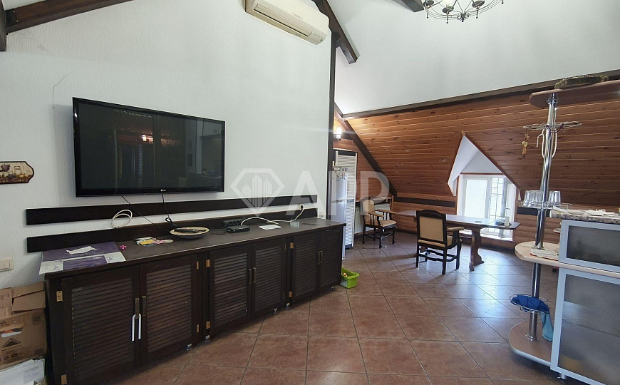 Продам отдельно стоящее здание с арендатором, 862 м² фото