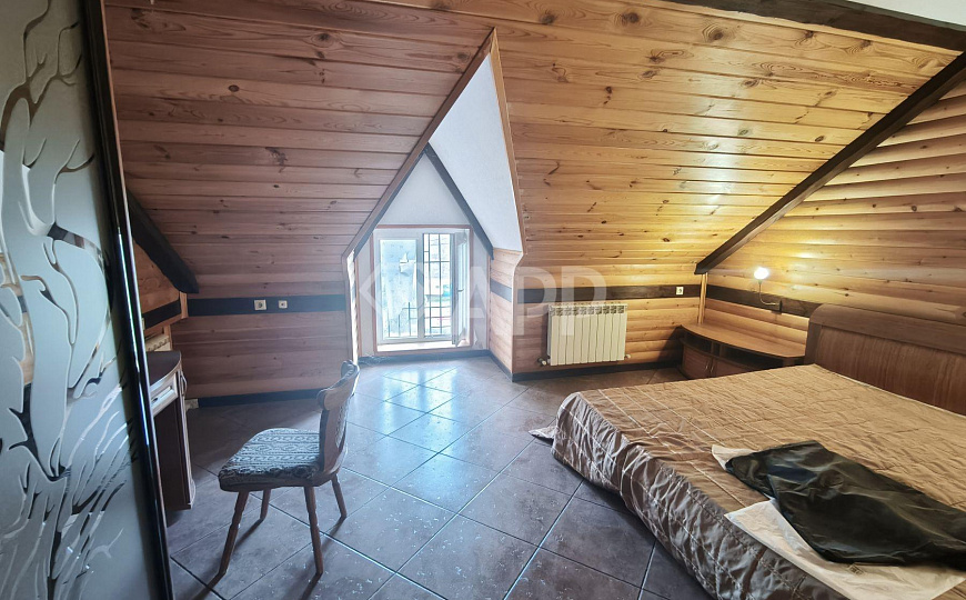 Продам отдельно стоящее здание с арендатором, 862 м² фото