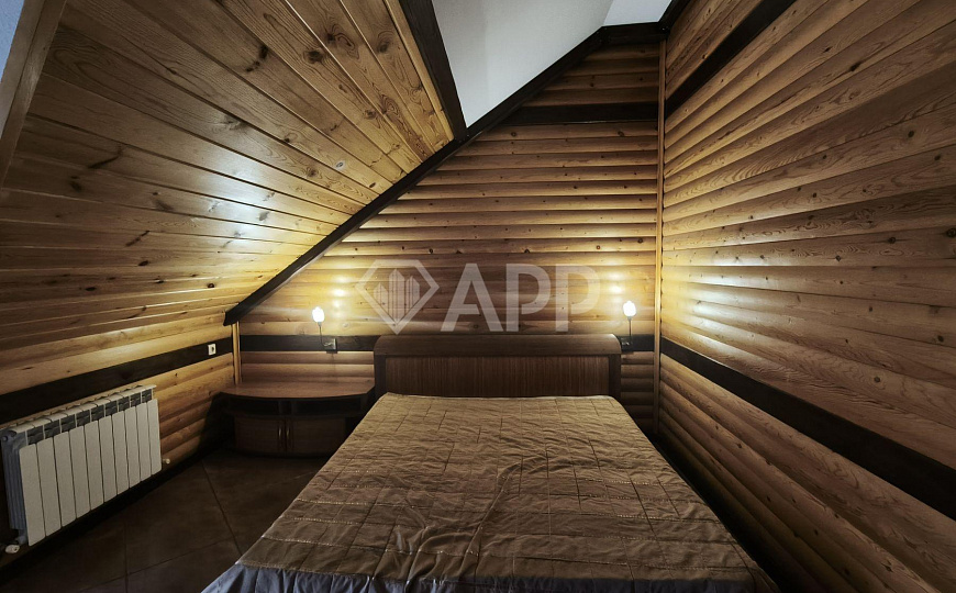 Продам отдельно стоящее здание с арендатором, 862 м² фото