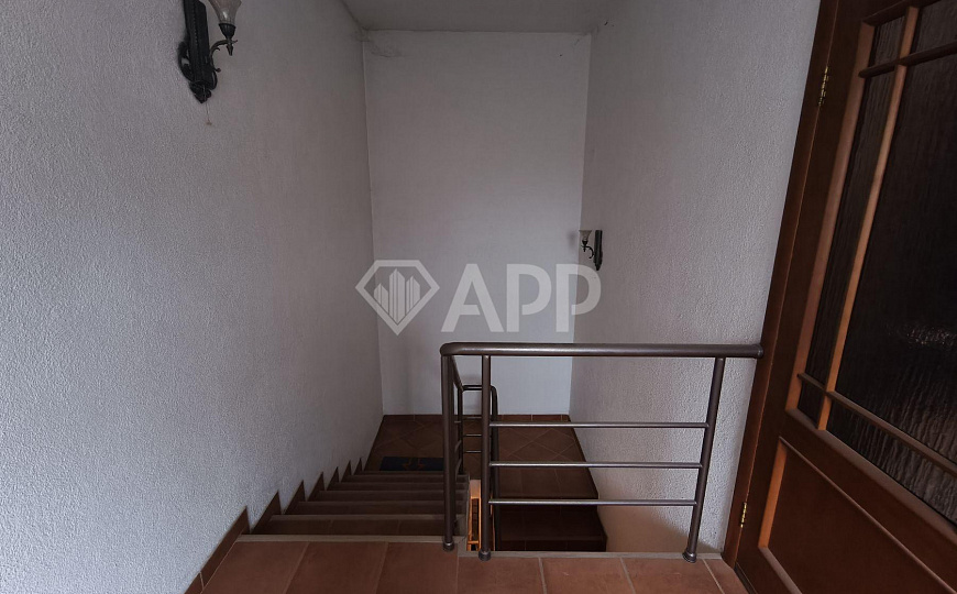 Продам отдельно стоящее здание с арендатором, 862 м² фото