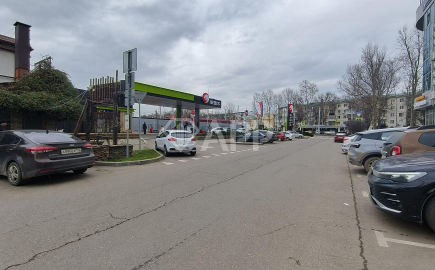 Продам отдельно стоящее здание с арендатором, 862 м² фото