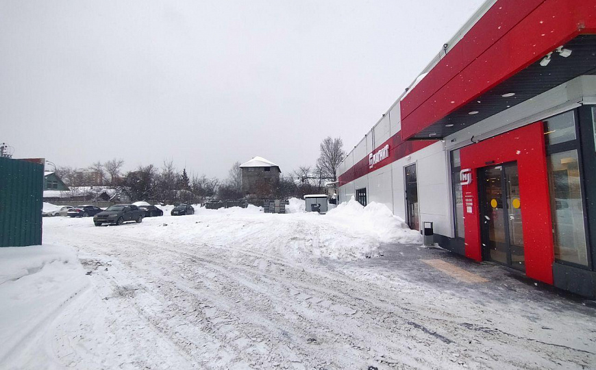 сдам помещение 258м2 в трафиковом месте фото